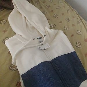 Men's Old Navy hoodie (NWT)